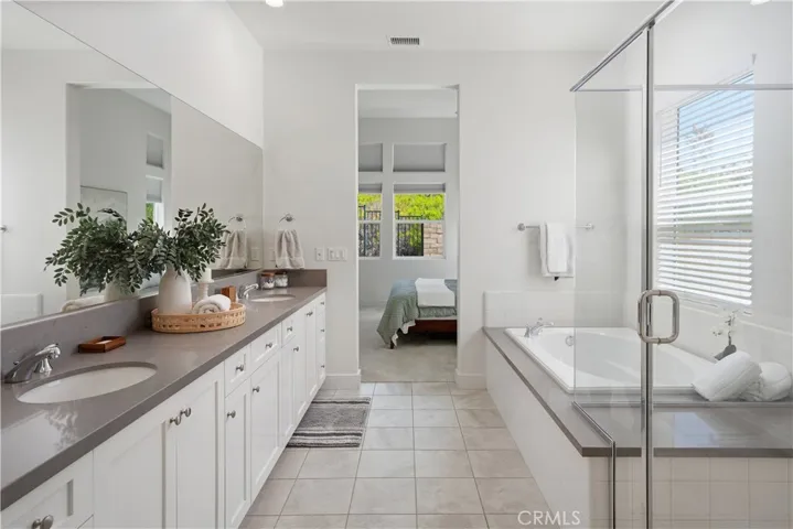 19045 Martino Court, Saugus, California 91350