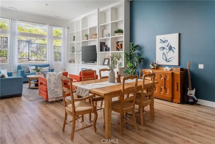 19045 Martino Court, Saugus, California 91350