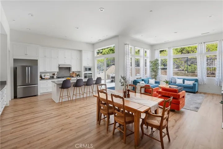 19045 Martino Court, Saugus, California 91350