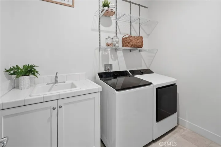19045 Martino Court, Saugus, California 91350