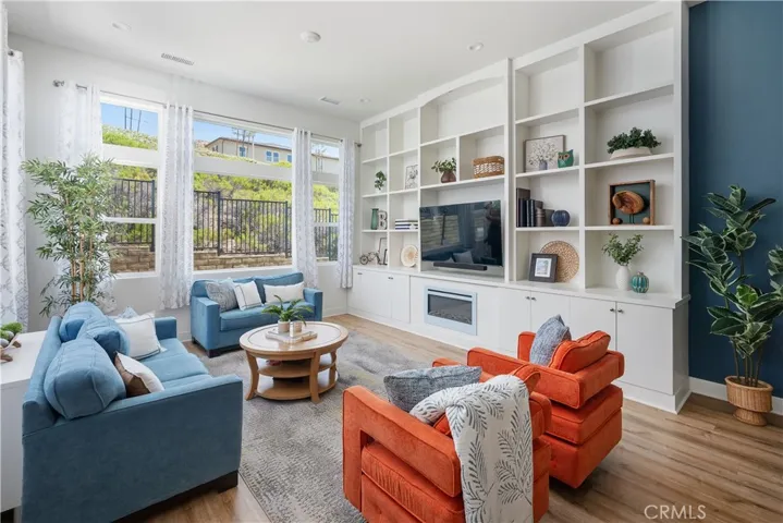 19045 Martino Court, Saugus, California 91350