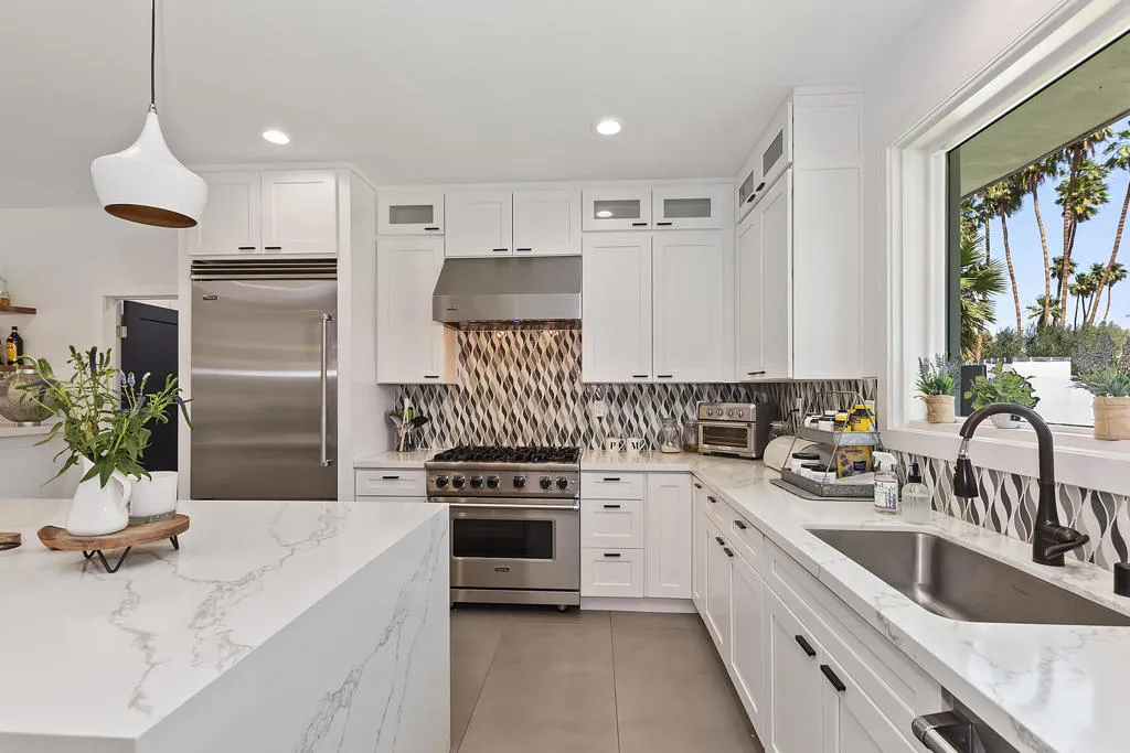 021_Kitchen