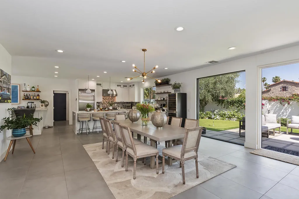 014_Dining Area