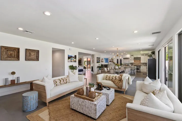 013_Living Room