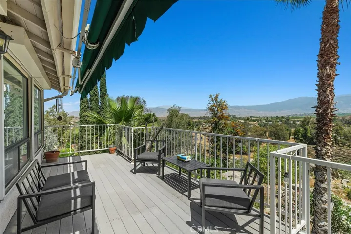27830 Hemet Street, Hemet, California 92544