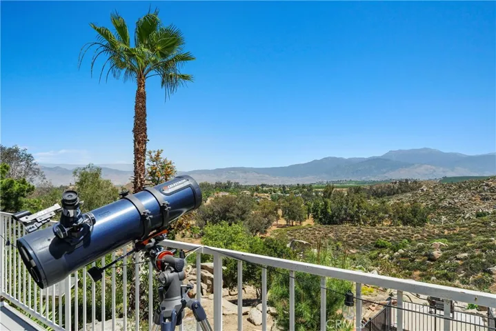27830 Hemet Street, Hemet, California 92544