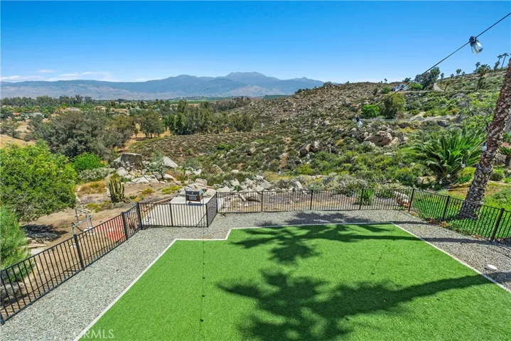 27830 Hemet Street, Hemet, California 92544