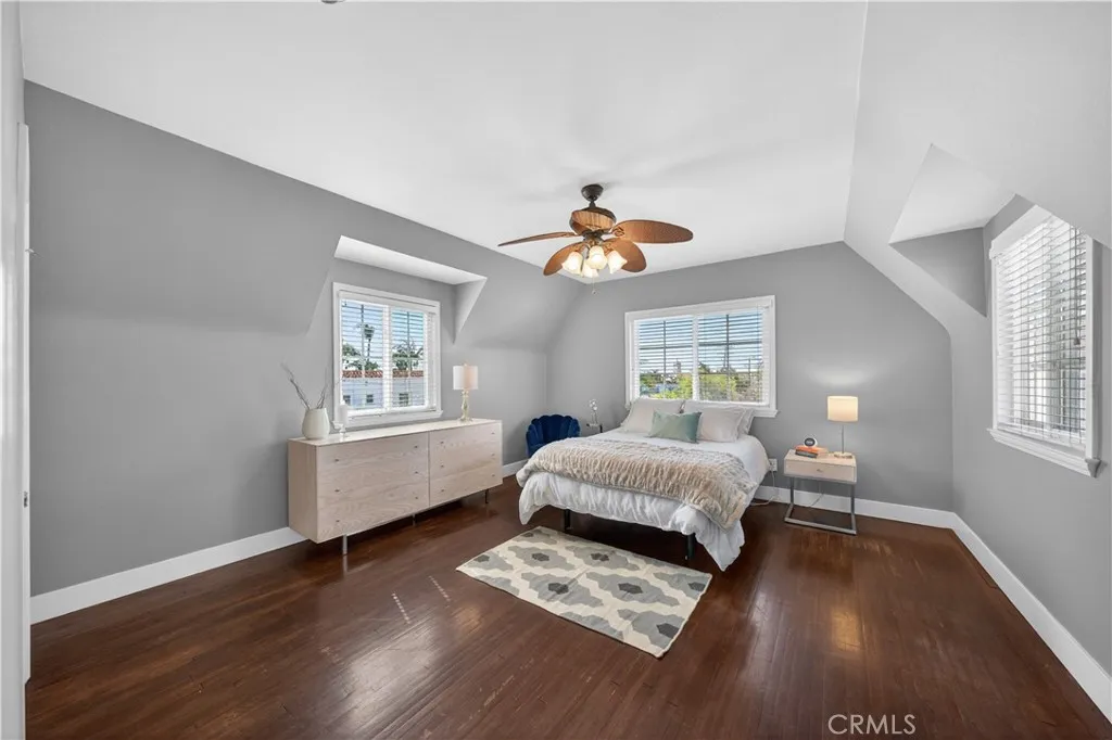 Spacious primary bedroom.