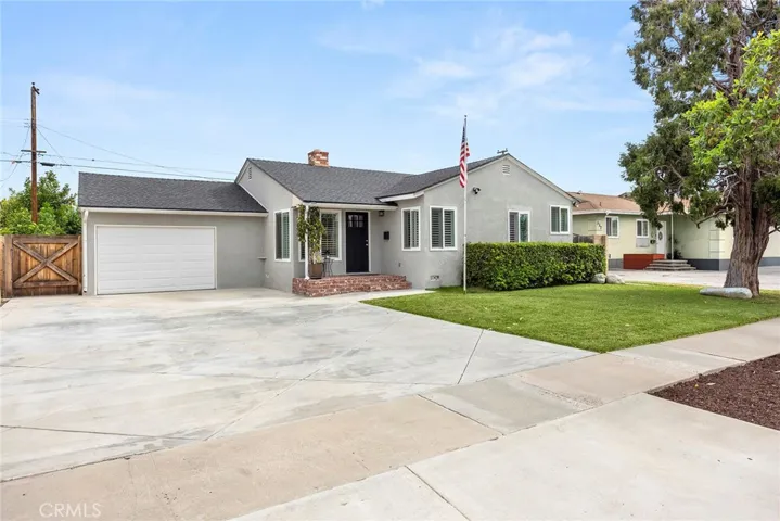 401 W Southgate Avenue, Fullerton, California 92832