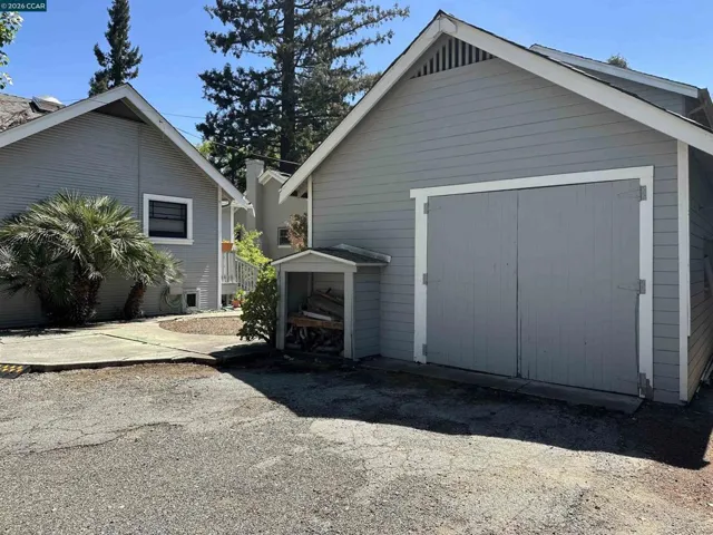 1258 Pine St, Palo Alto, California 94301