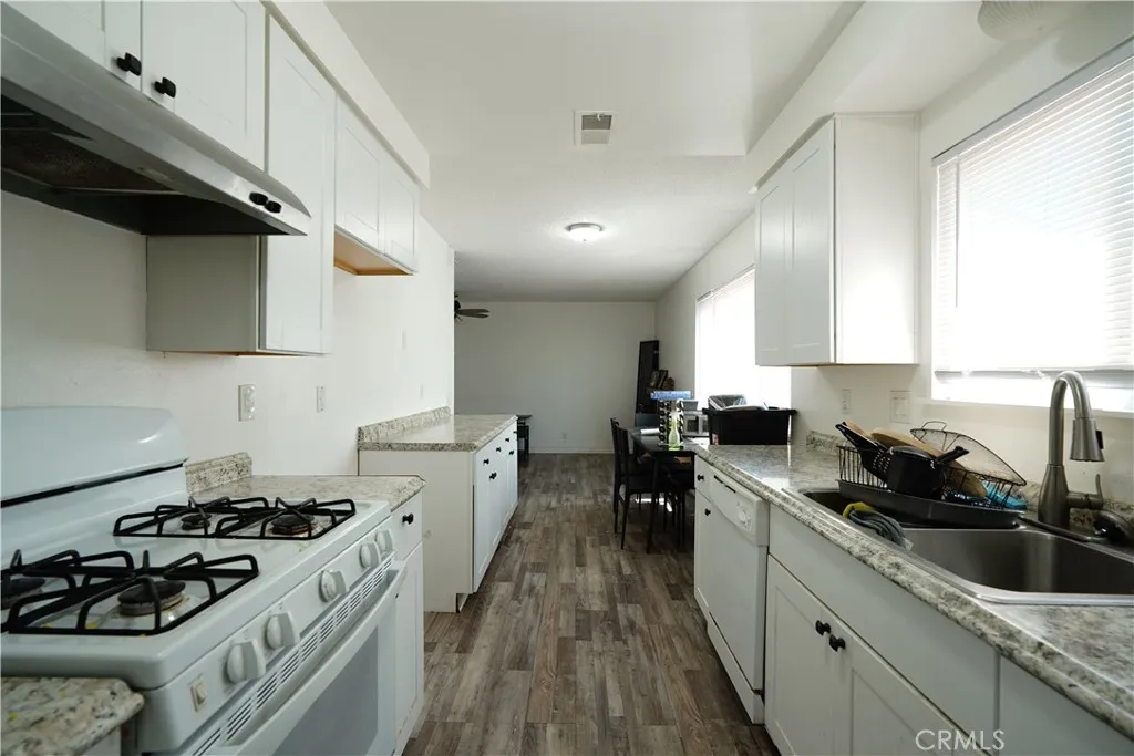 11764 Sutter Avenue, Yucaipa, California 92399 — photo 4