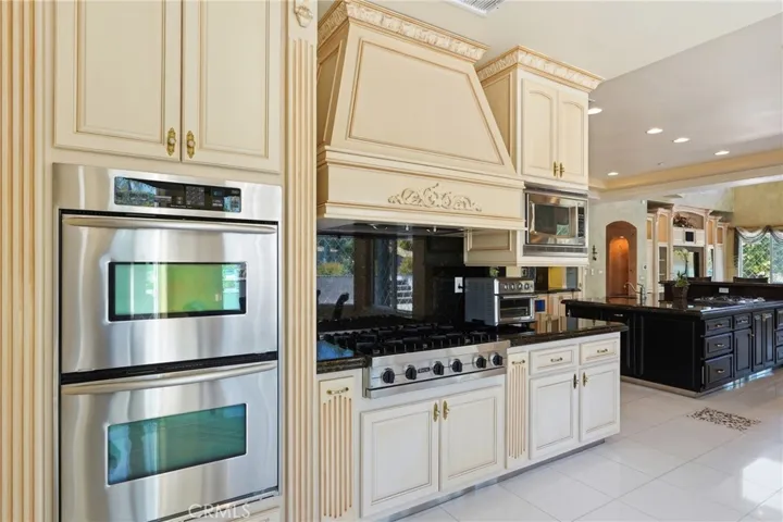 Additional cooking area for Parties.