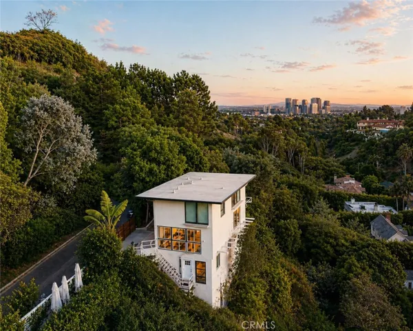 1311 Braeridge Drive, Beverly Hills, California 90210