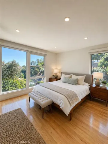 1311 Braeridge Drive, Beverly Hills, California 90210
