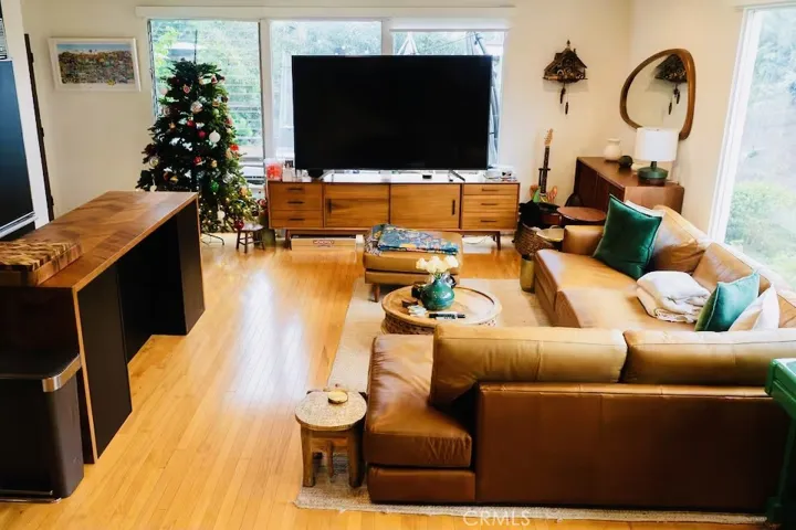 1311 Braeridge Drive, Beverly Hills, California 90210
