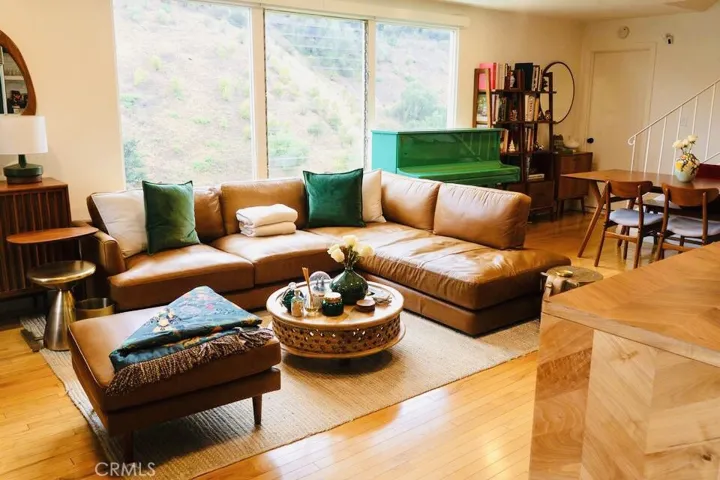 1311 Braeridge Drive, Beverly Hills, California 90210