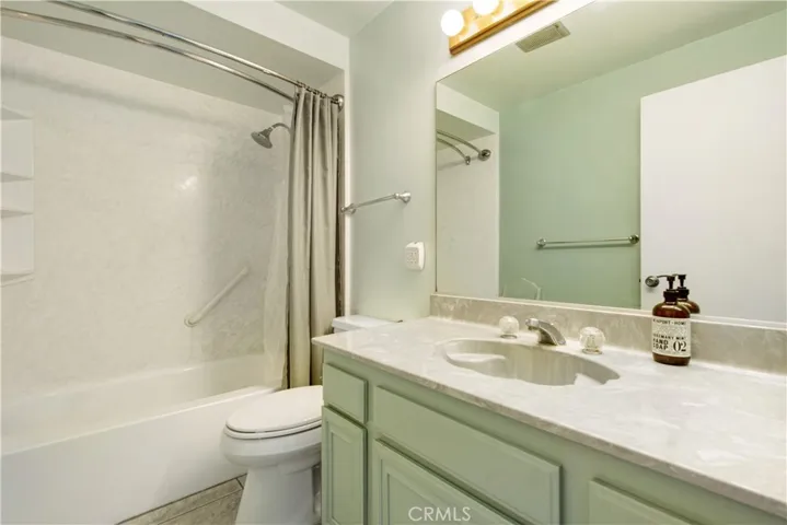 2nd floor full guest bathroom.