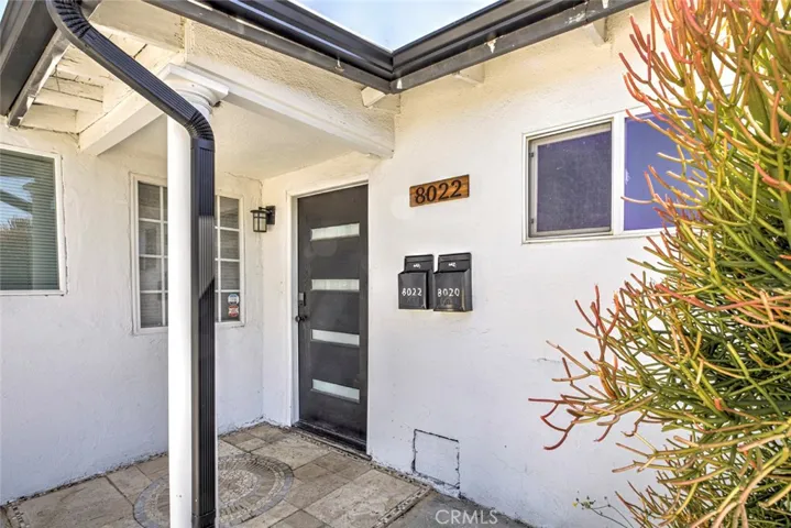 8022 Longridge Avenue, North Hollywood, California 91605