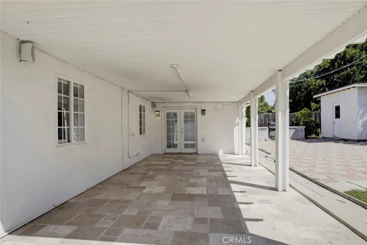 8022 Longridge Avenue, North Hollywood, California 91605