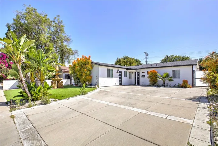 8022 Longridge Avenue, North Hollywood, California 91605