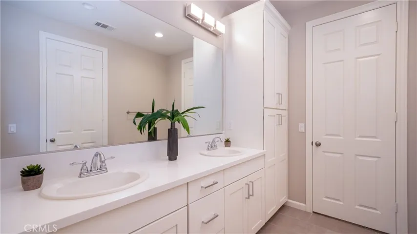 Jack-n-Jill Bathroom