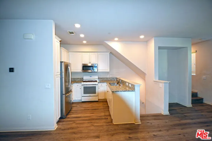 14107 W Birch Lane, Van Nuys, California 91405