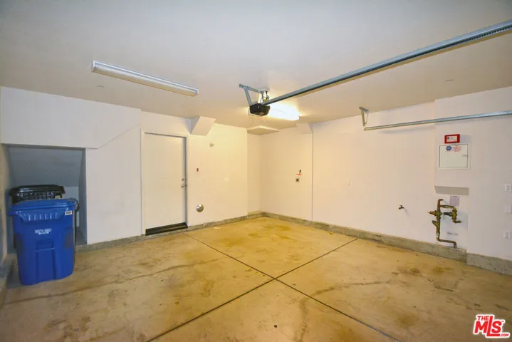 14107 W Birch Lane, Van Nuys, California 91405