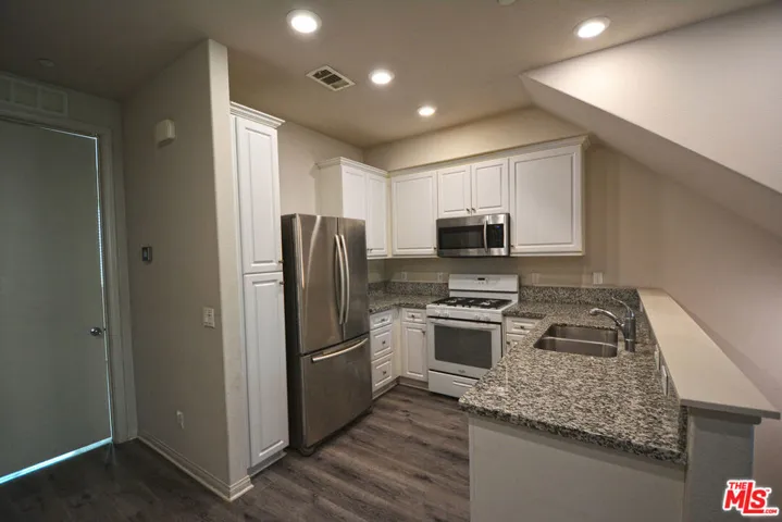 14107 W Birch Lane, Van Nuys, California 91405