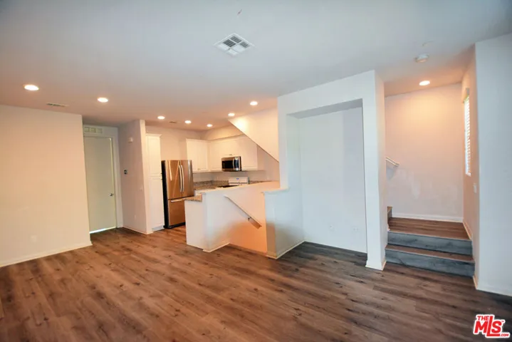 14107 W Birch Lane, Van Nuys, California 91405