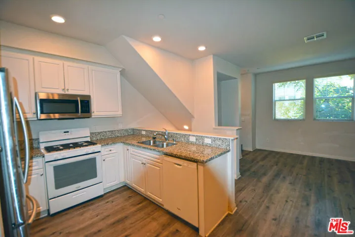 14107 W Birch Lane, Van Nuys, California 91405