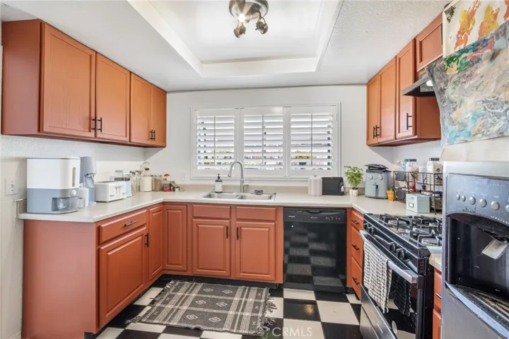 612 Parkview, Lake Elsinore, California 92530