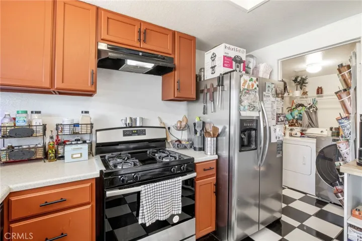 612 Parkview, Lake Elsinore, California 92530