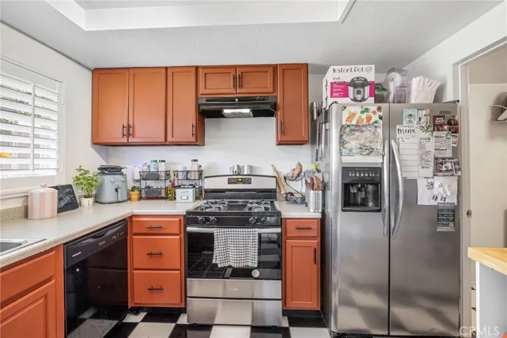 612 Parkview, Lake Elsinore, California 92530