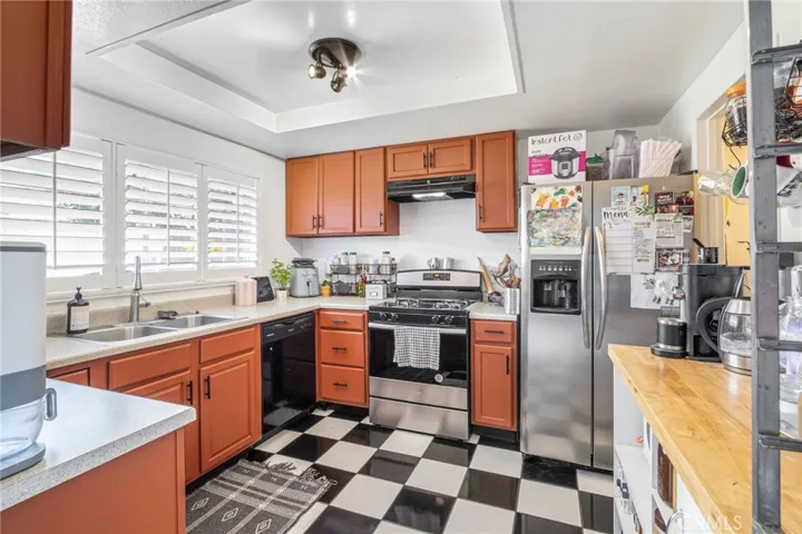 612 Parkview, Lake Elsinore, California 92530