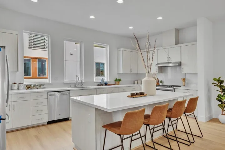 7922 Regional, Dublin, California 94568