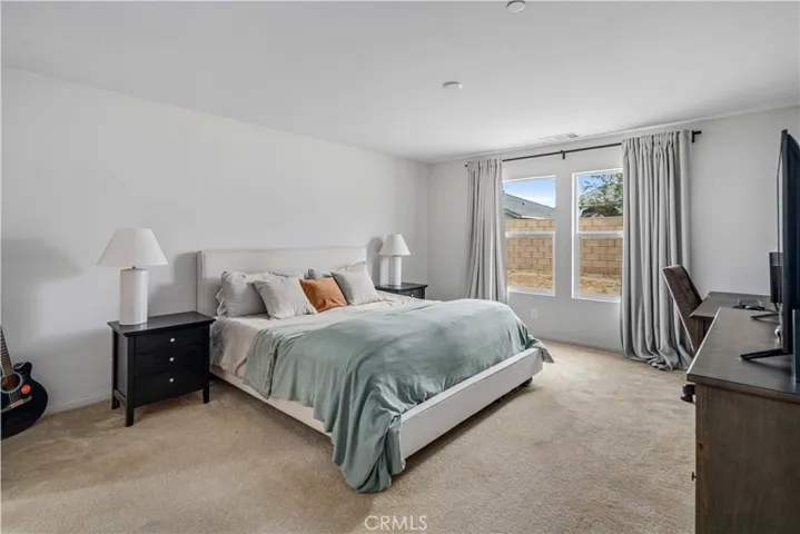 3561 Garnet Ln, Lancaster, California 93535