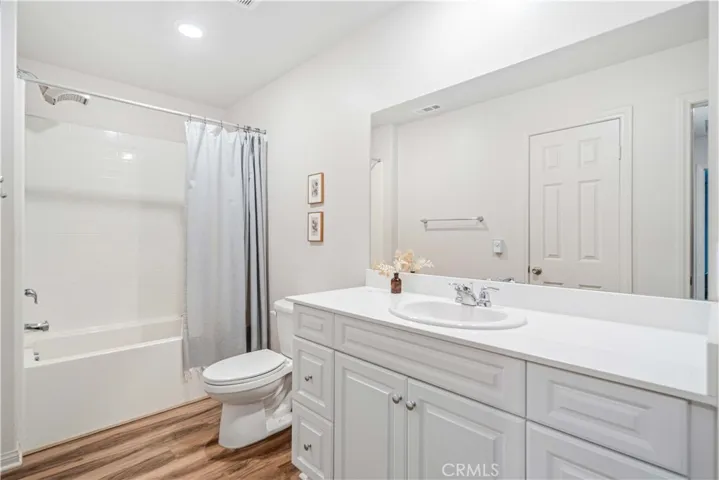 3561 Garnet Ln, Lancaster, California 93535
