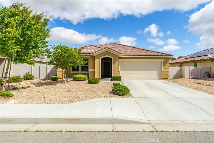 3561 Garnet Ln, Lancaster, California 93535