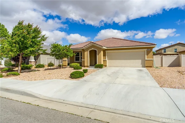 3561 Garnet Ln, Lancaster, California 93535