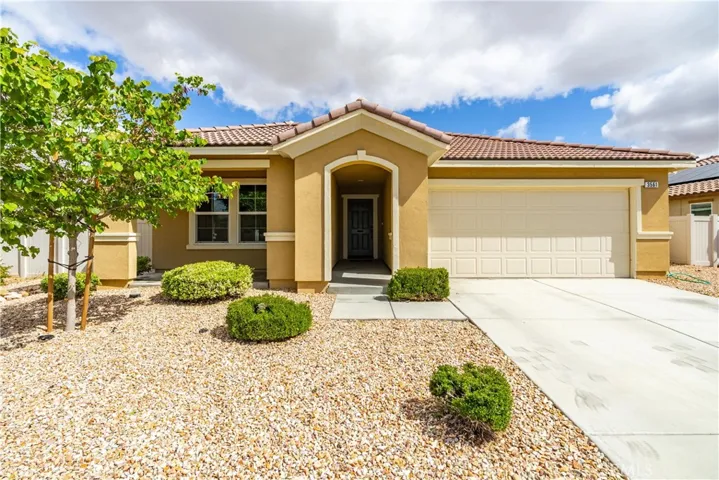 3561 Garnet Ln, Lancaster, California 93535