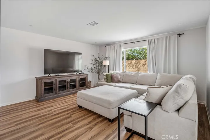 3561 Garnet Ln, Lancaster, California 93535