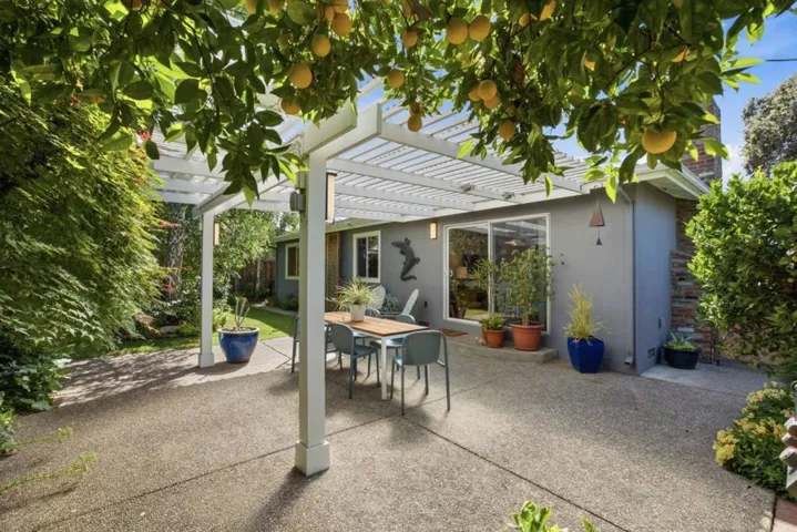 852 Peach Avenue, Sunnyvale, California 94087