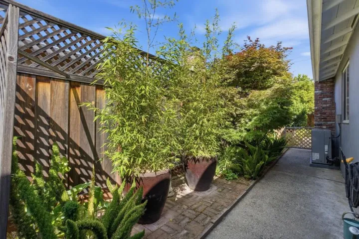 852 Peach Avenue, Sunnyvale, California 94087