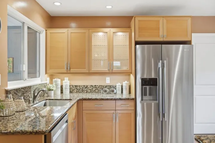 852 Peach Avenue, Sunnyvale, California 94087