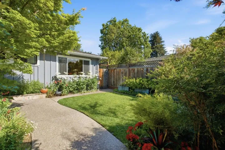 852 Peach Avenue, Sunnyvale, California 94087