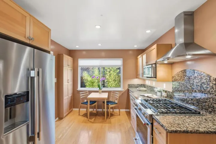 852 Peach Avenue, Sunnyvale, California 94087