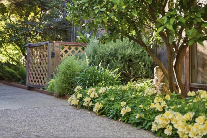 852 Peach Avenue, Sunnyvale, California 94087