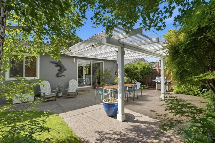 852 Peach Avenue, Sunnyvale, California 94087