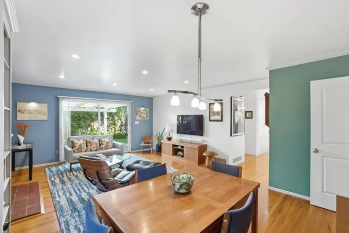 852 Peach Avenue, Sunnyvale, California 94087