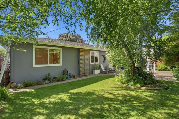 852 Peach Avenue, Sunnyvale, California 94087